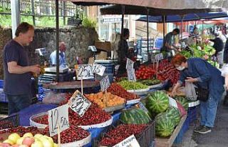 Düşen fiyatlar sonrası semt pazarları hareketlendi