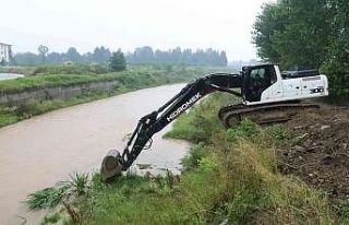 Düzce Belediyesi 63 iş makinası 250 personel ile...