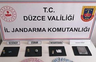 Düzce’de jandarmadan uyuşturucu operasyonu