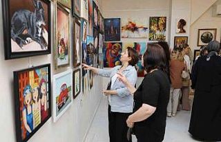 Ebru sergisi açıldı
