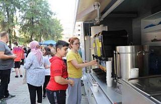 Efeler’den LGS’ye giren öğrencilere destek