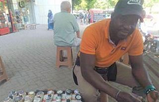 Ekmek parası için 5 bin kilometre uzaktan geldi