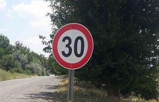 Elazığ’da bir köy kuduz vakasıyla karantinaya...