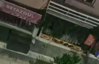 Elazığ’da trafikte yol verme kavgasında yumruklar...