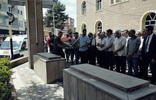 Elif Akıllı gözyaşları arasında toprağa verildi