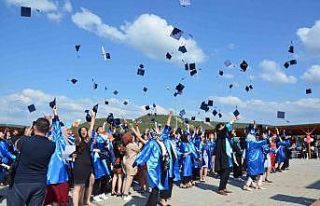 Emet MYO’da mezuniyet coşkusu