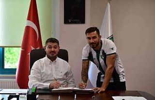 Emre Sağlık, Denizlispor’la yola devam ediyor
