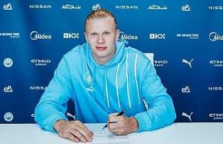 Erling Haaland, Manchester City’e imzayı attı