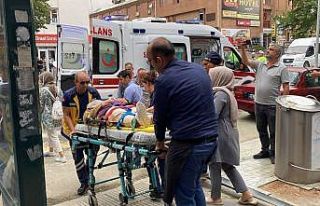 Erzincan’da başına çatı parçası düşen kadın...