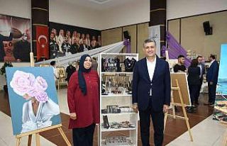 Esenyurt’ta kadın kursiyerlerin ürünleri sergilendi