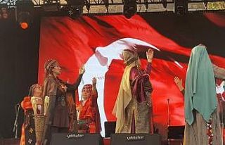 Eskişehir Anadolu Bacıları ‘Kahraman Türk Kadınları’...