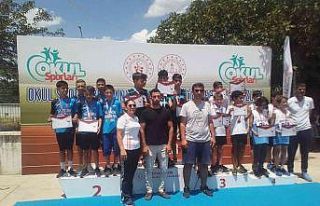 Eskişehirli öğrencilerden ortaokullar arası Atletizm...