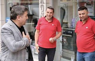 Esnafla bir araya geldi, şehre birlikte hizmet mesajı...