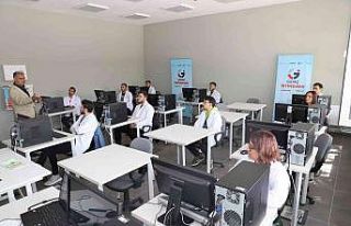 ESO’dan CNC tezgâh operatörlüğü eğitimi