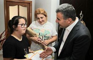 Evde eğitim gören öğrencilerin karnesi Validen