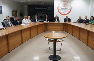 Evde sağlık masaya yatırıldı