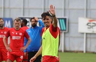 Fayçal Fajr, Sivasspor’a veda etti