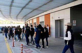 FETÖ operasyonunda yakalanan 7 şüpheli adli kontrol...