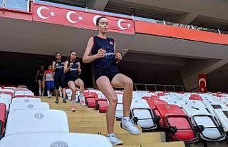 Filenin genç akrepleri stadyumda çalıştı