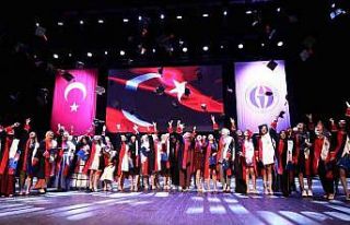 GAÜN Nizip Eğitim Fakültesi’nde mezuniyet sevince