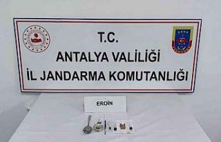 Gazipaşa’da uyuşturucudan aranan şahıs yakalandı