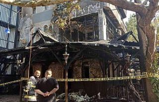 Gediz Öğretmenevi’nde yangın, 5 kişi dumandan...