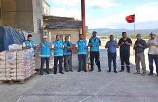 Gediz’den Afganistan’a 6 ton un yardımı