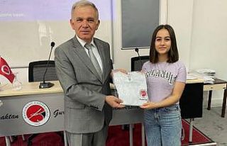 Geleceğin şefleri üniformalarını törenle aldı