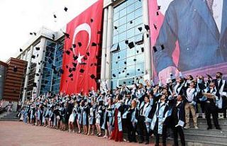 Geleceğin veterinerleri kep attı