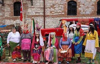 Geleneksel değerleri korumak ve yaşatmak adına...