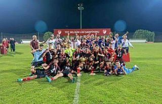 Gelişim Ligi U-17 Şampiyonu Uşakspor