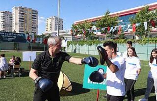 Gençlere spor çağrısı