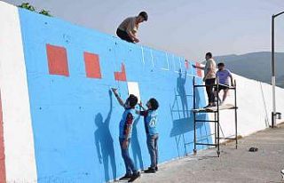Gerze sahili, tarihinde ikinci kez bordo-maviye boyandı