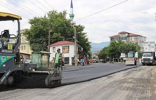 Geyve Umurbey Caddesi yeni yüzüne kavuşuyor