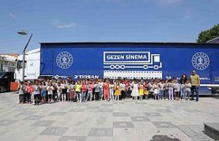 “Gezen Sinema Tırı” ilçelerdeki çocukları...
