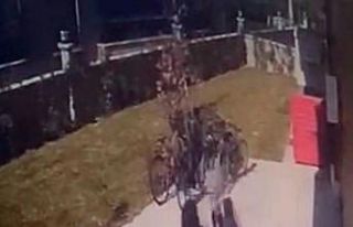 Girdikleri evden 100 bin liralık ziynet eşyası...