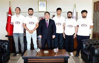 Grizu-263 Uzay Takımına rektörden teşekkür belgesi