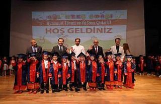 Gül Kreş Adası’nın minikleri mezun oldu