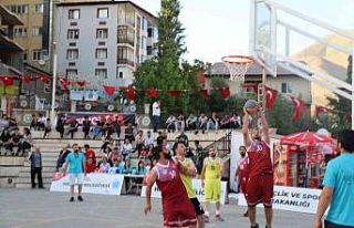 Hakkari’de basketbol heyecanı sona erdi