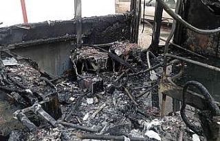 Halk otobüsü cayır cayır yandı