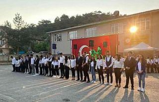 Hanönü ’de öğrenciler mezuniyet coşkusu yaşadı