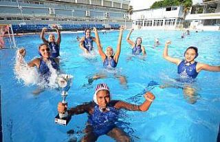 Havuzun şampiyonu İzmir