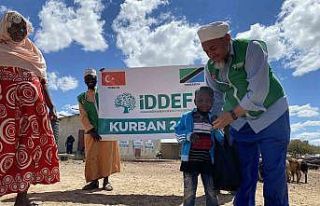 Hayırseverlerin kurbanları 40 ülkede 4 milyon yoksula...