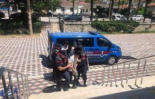 Hırsızlığa karışan 3 kişiden 2’si tutuklandı
