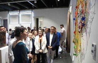 Hurdaya çıkmış atıklar sanata dönüştü