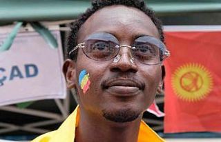 İlk önce geleneksel danslarını yaptılar sonra...