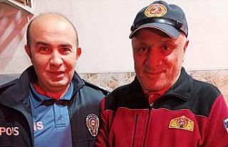 İtfaiye ekipleri yavru kuşlar için seferber oldu