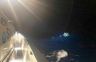 İzmir açıklarında 34 göçmen kurtarıldı