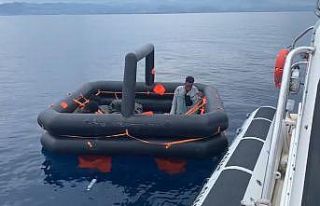 İzmir açıklarında 6 göçmen kurtarıldı