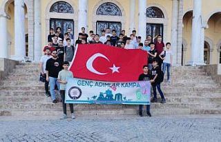 İzmir TEM Şube, 37 öğrenciyi geziye götürdü